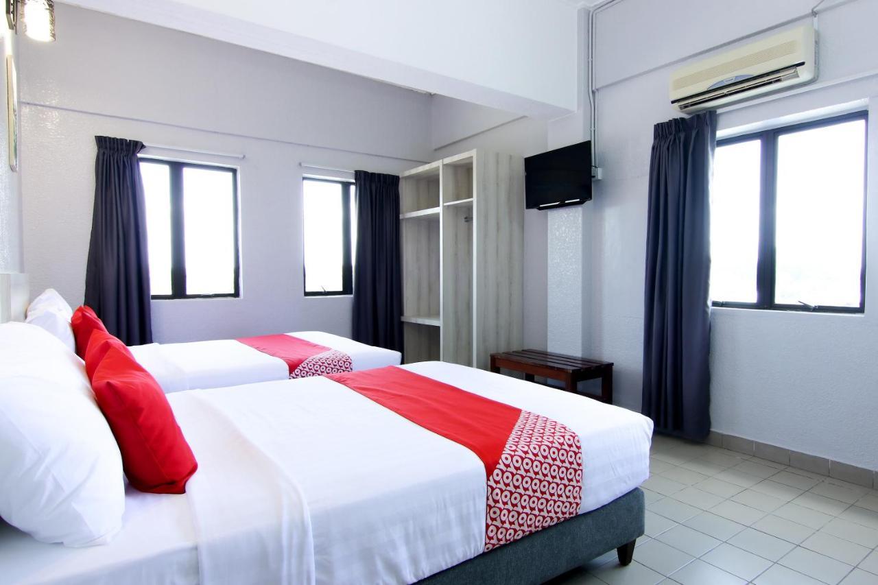 Oyo 89846 Lotus Inn Hotel Malacca Luaran gambar