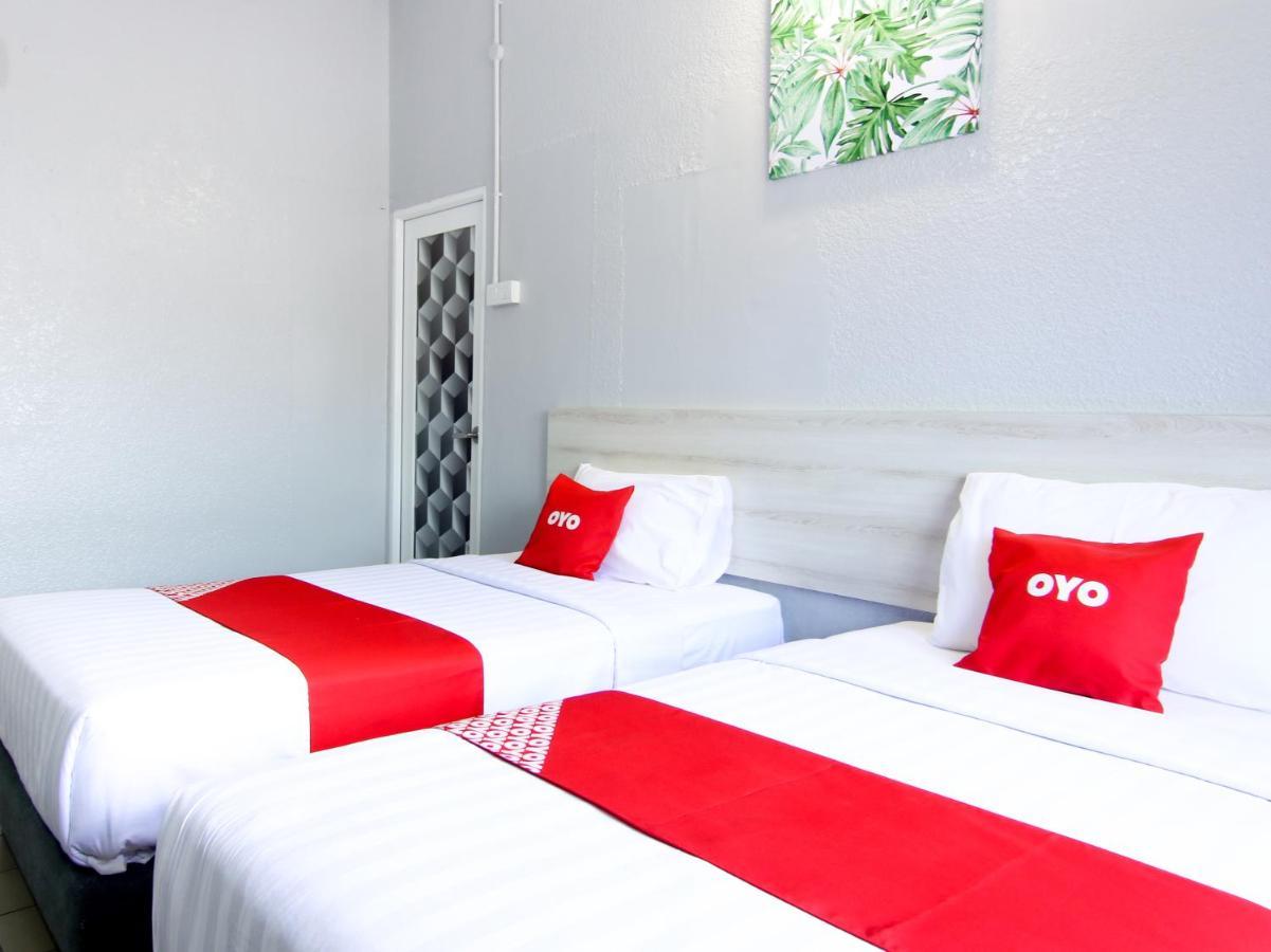 Oyo 89846 Lotus Inn Hotel Malacca Luaran gambar