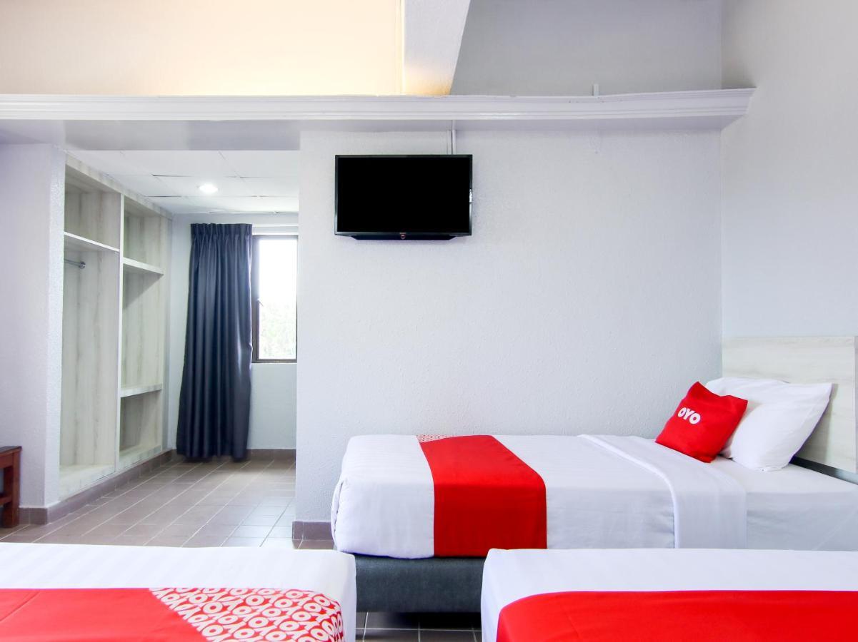 Oyo 89846 Lotus Inn Hotel Malacca Luaran gambar