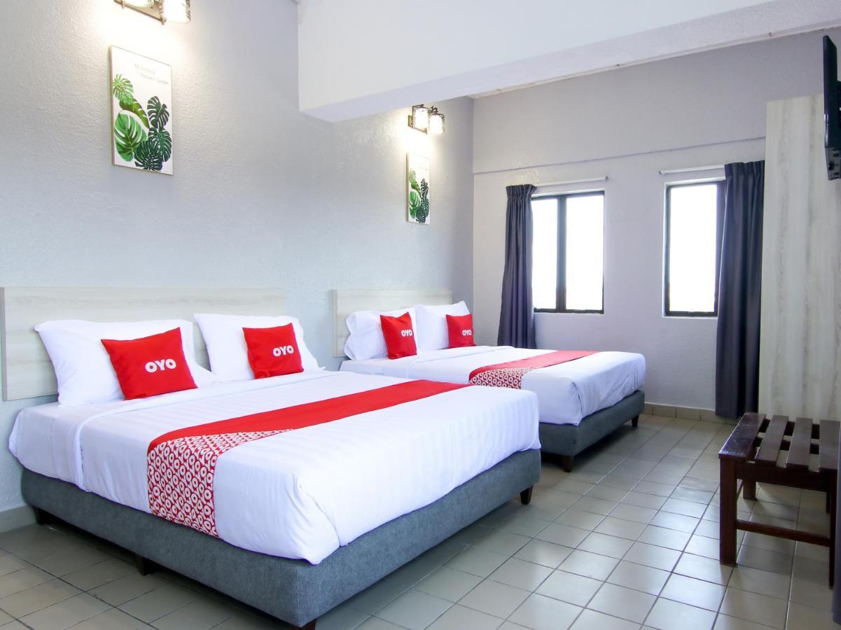 Oyo 89846 Lotus Inn Hotel Malacca Luaran gambar