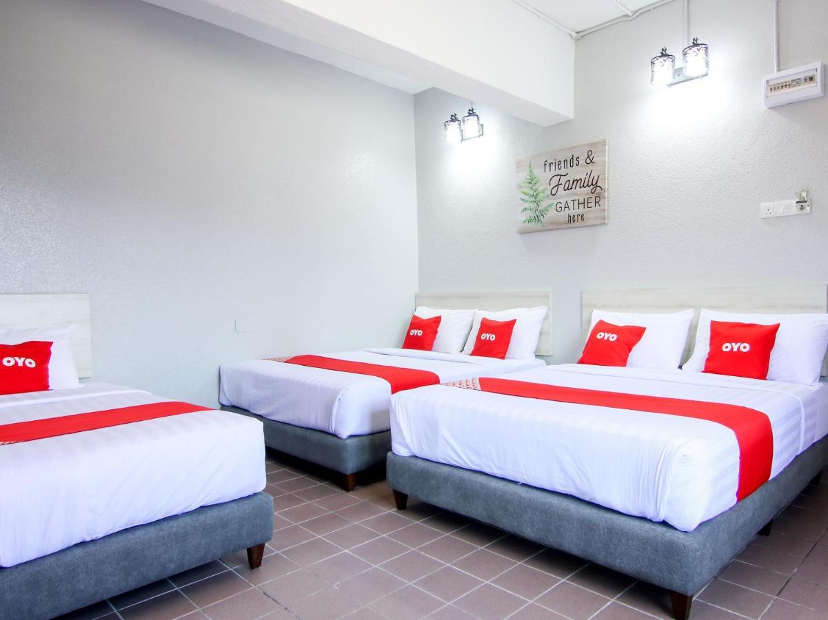 Oyo 89846 Lotus Inn Hotel Malacca Luaran gambar