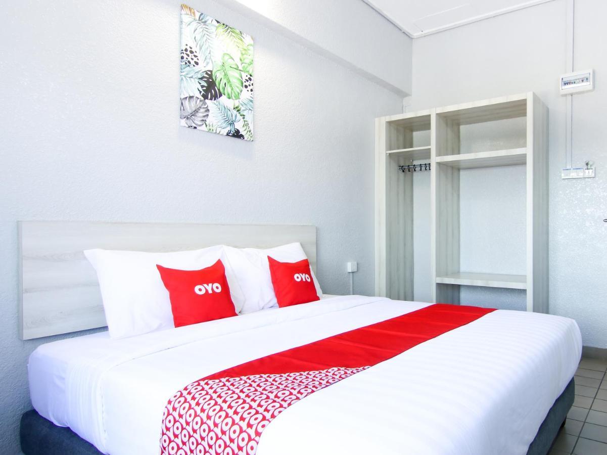 Oyo 89846 Lotus Inn Hotel Malacca Luaran gambar