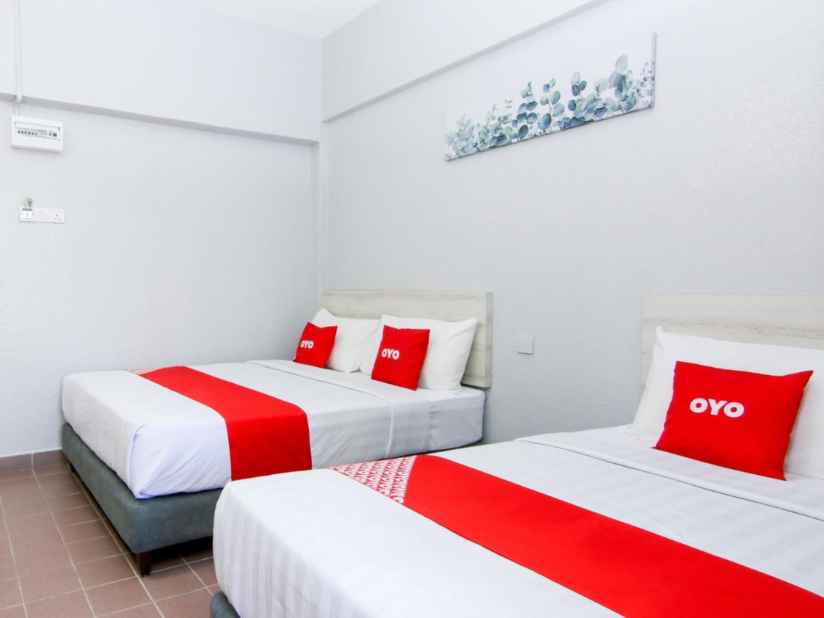 Oyo 89846 Lotus Inn Hotel Malacca Luaran gambar